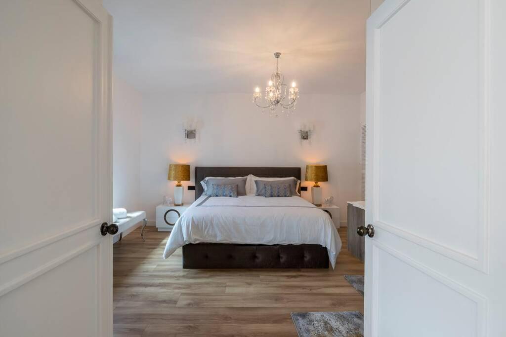 Puerto Banus Second Line, Luxury Apartement Marbella Luaran gambar