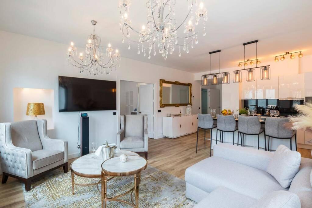 Puerto Banus Second Line, Luxury Apartement Marbella Luaran gambar
