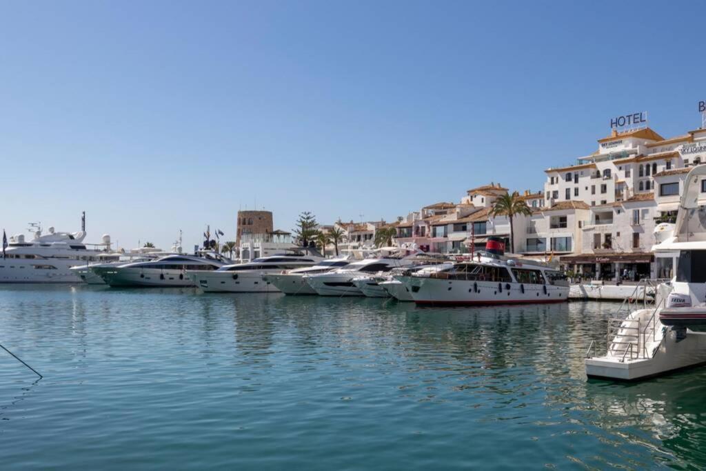 Puerto Banus Second Line, Luxury Apartement Marbella Luaran gambar