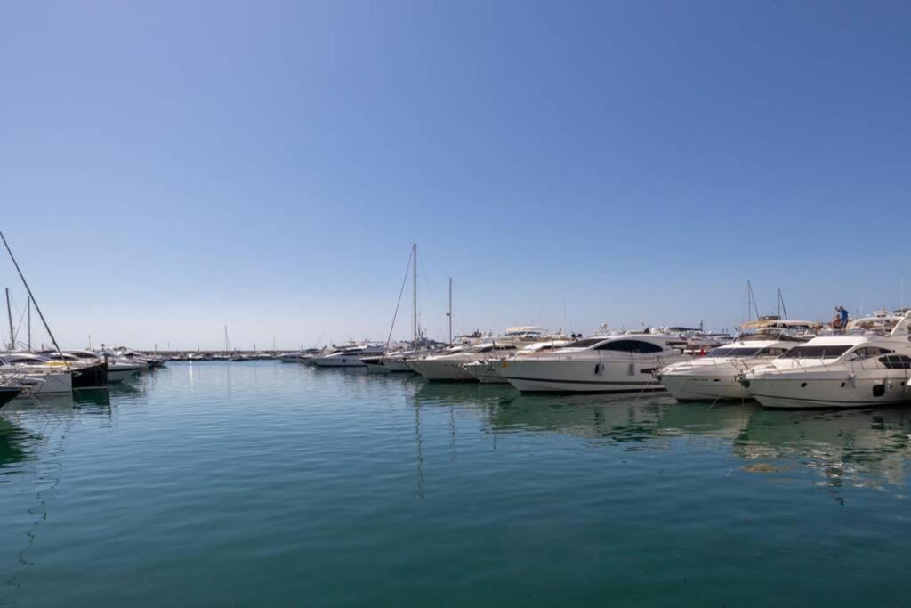Puerto Banus Second Line, Luxury Apartement Marbella Luaran gambar
